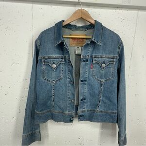 Levi’s Juniors size XL Type 1 Denim Jean Jacket